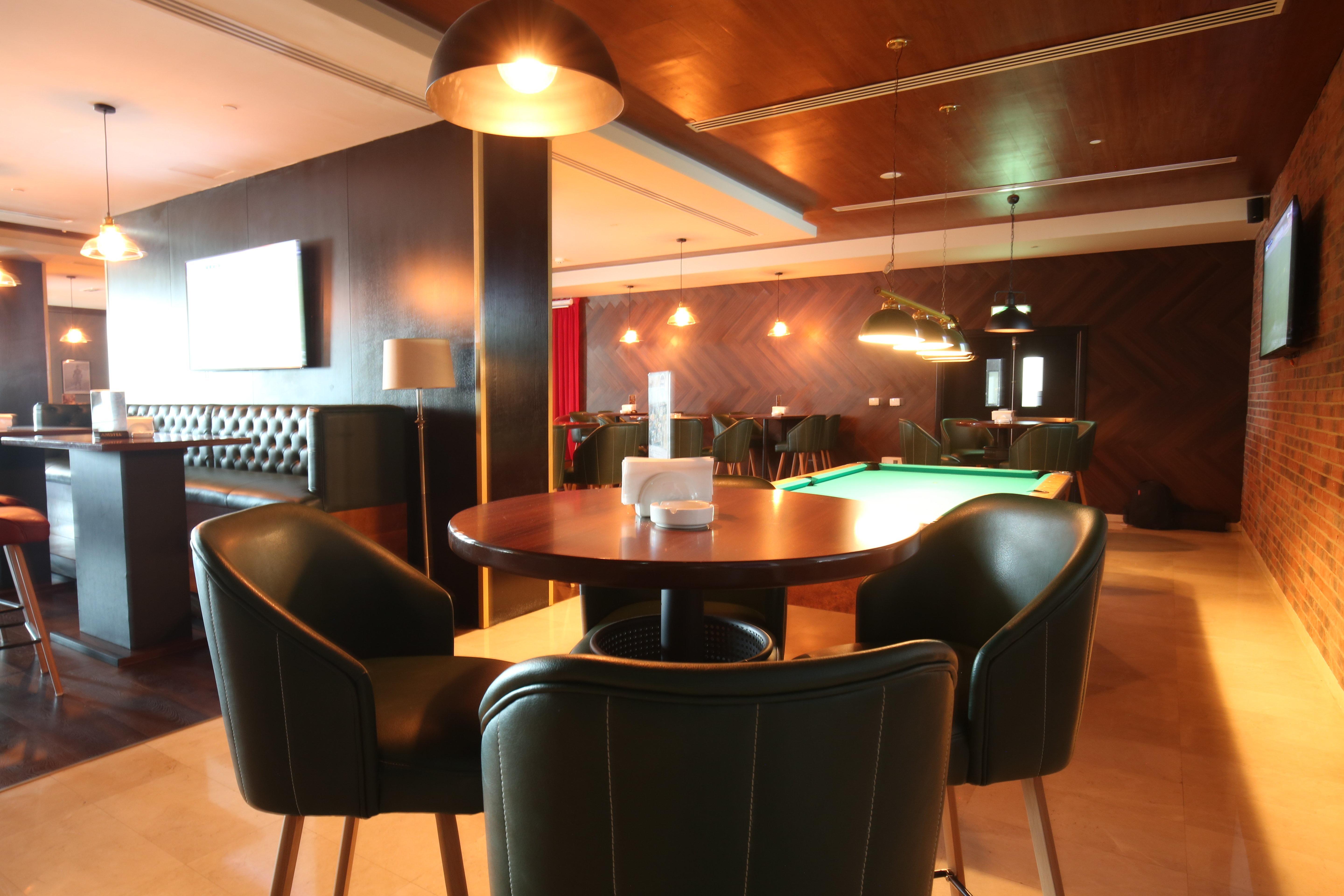 Holiday Inn Express Dubai Airport By Ihg Eksteriør billede