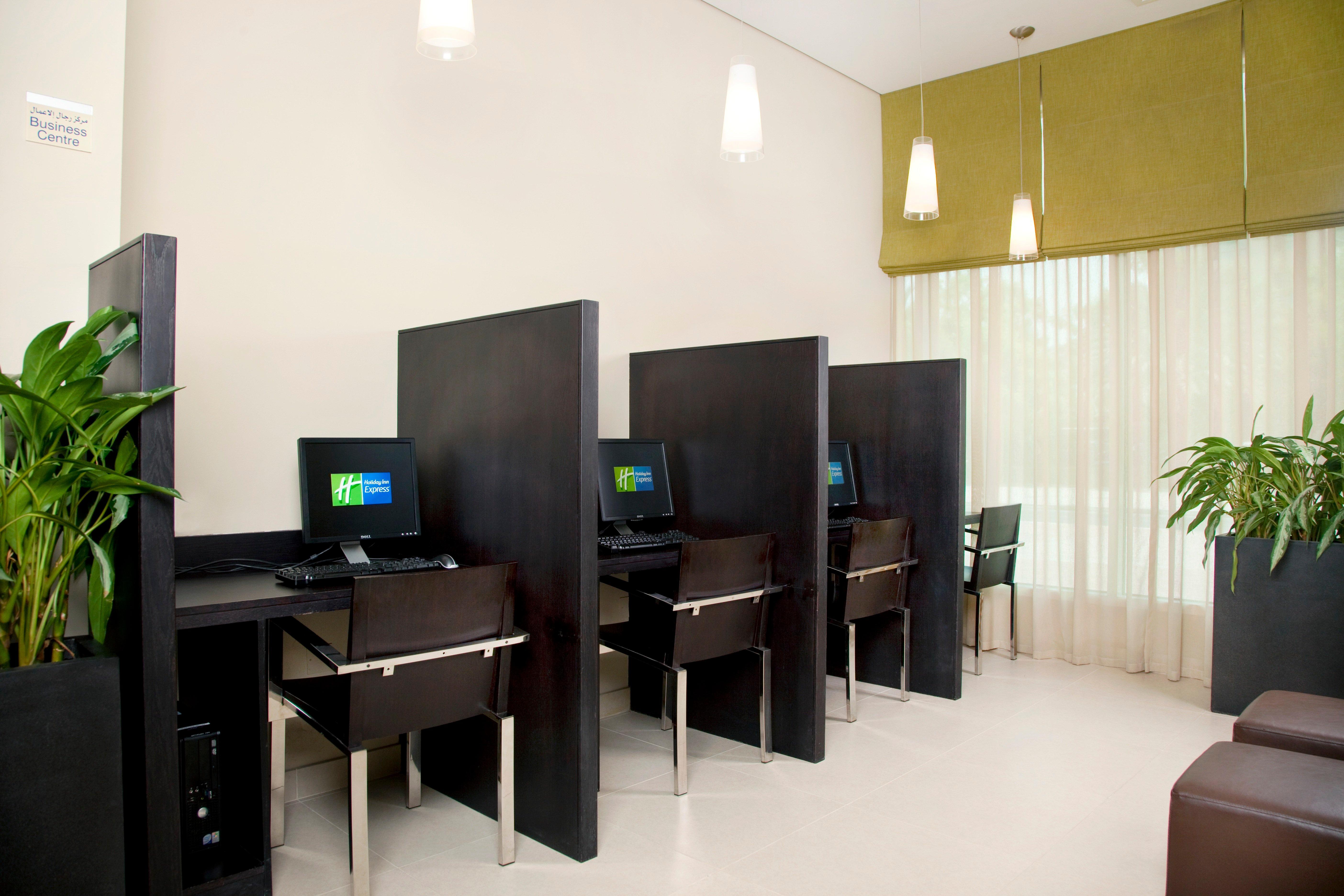 Holiday Inn Express Dubai Airport By Ihg Eksteriør billede