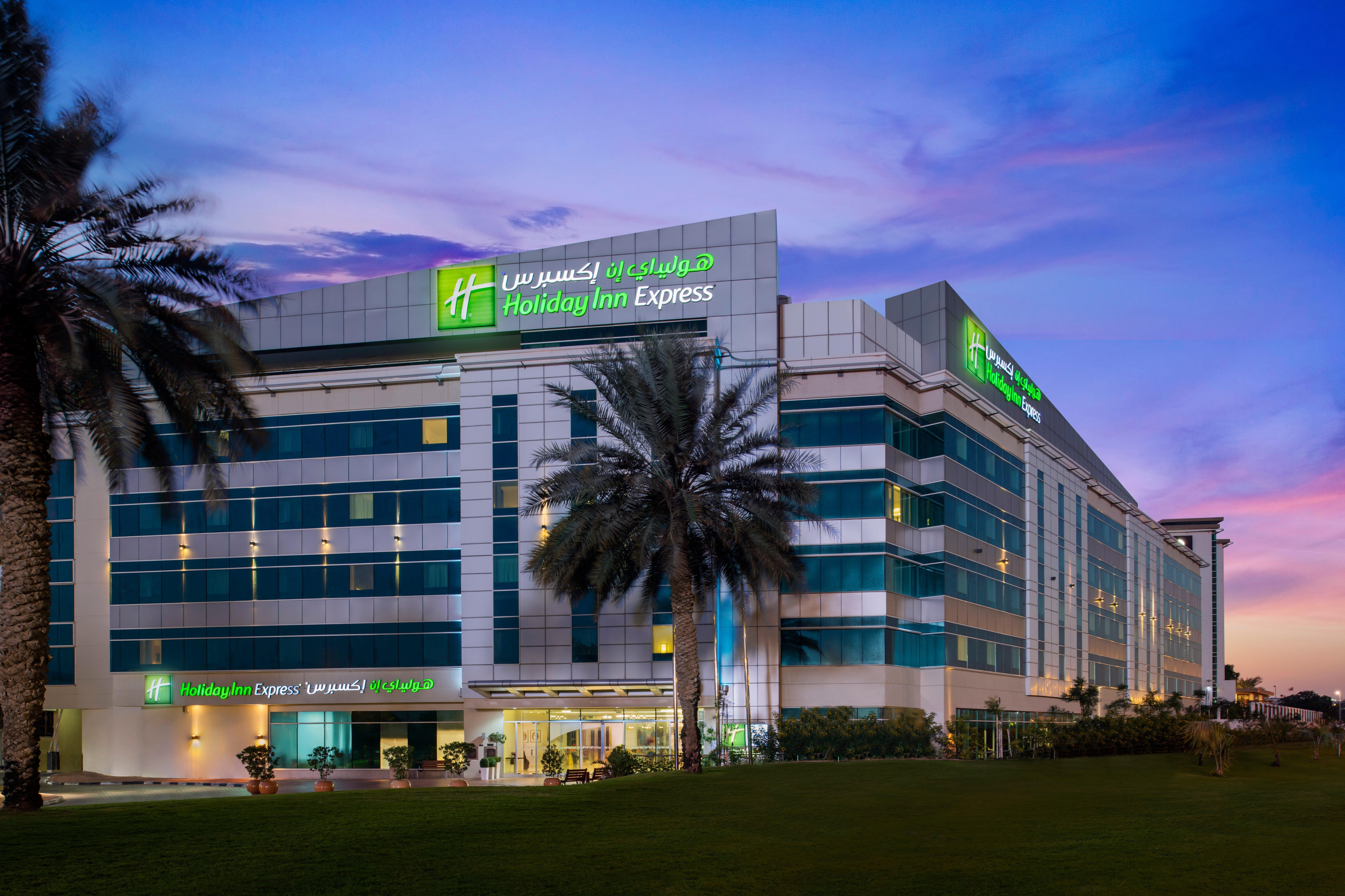 Holiday Inn Express Dubai Airport By Ihg Eksteriør billede